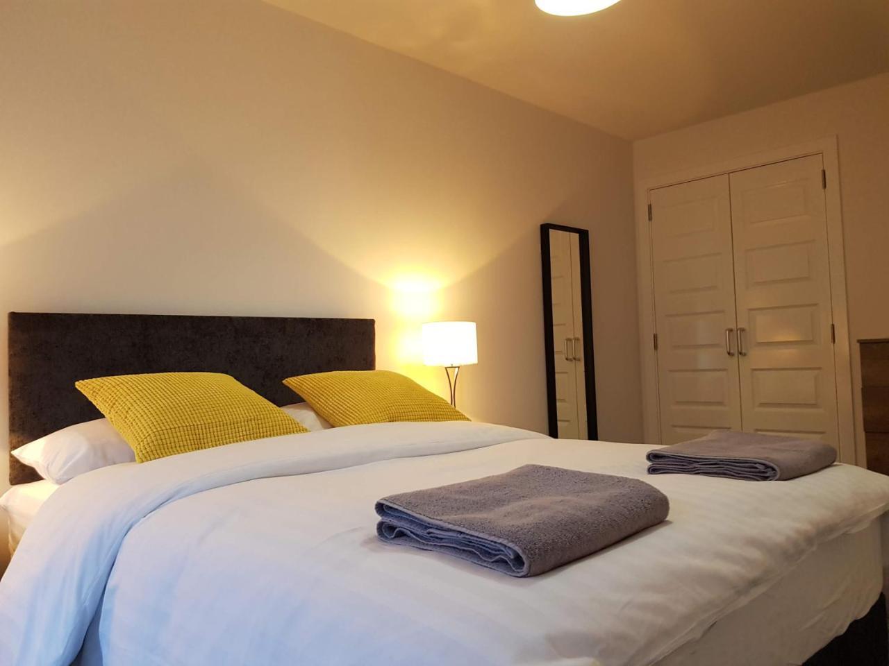 3 Royal View Apartments Stirling Ngoại thất bức ảnh